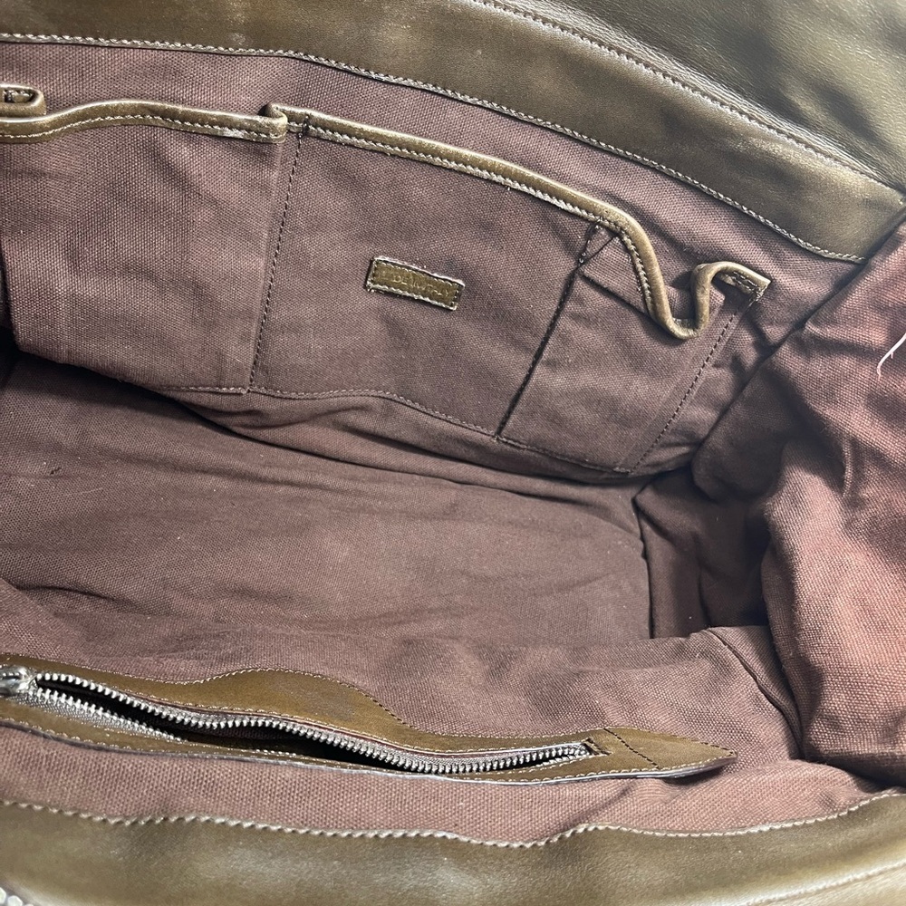 Burberry Brown and Tan Shoulder Bag beautiful. Vintage. Large - Picture 10 of 16